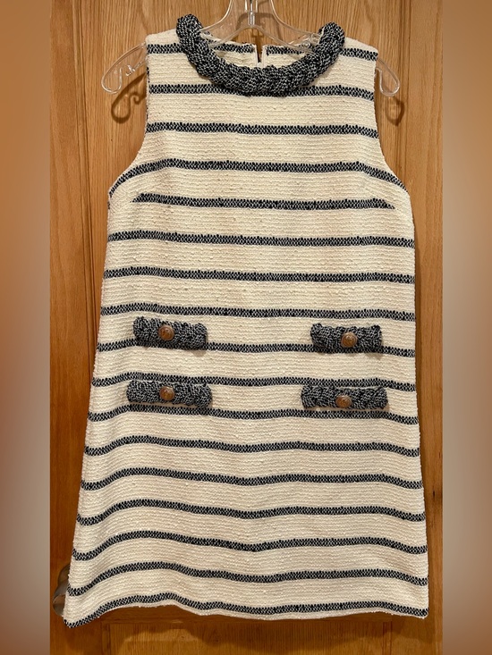 Tuckernuck Dresses & Skirts - Tuckernuck Sleeveless Jackie Shift Navy and Cream Tweed